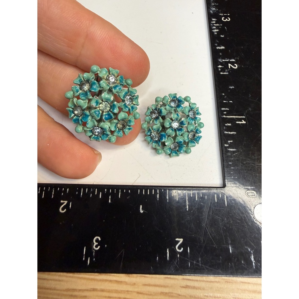 Vintage Turquoise Enamel Flower Cluster Clip On Earrings Rhinestone Accents